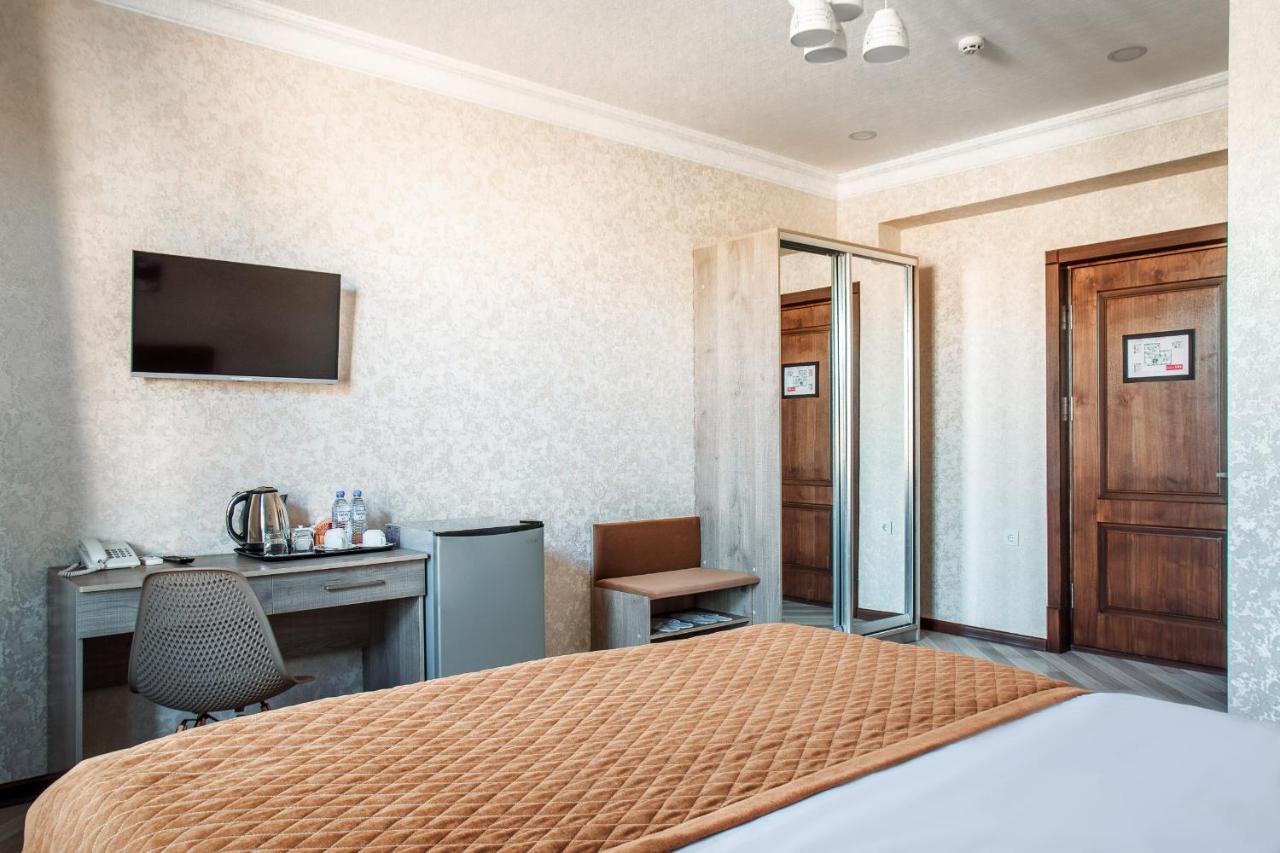 Manifa Hotel Tasjkent Buitenkant foto