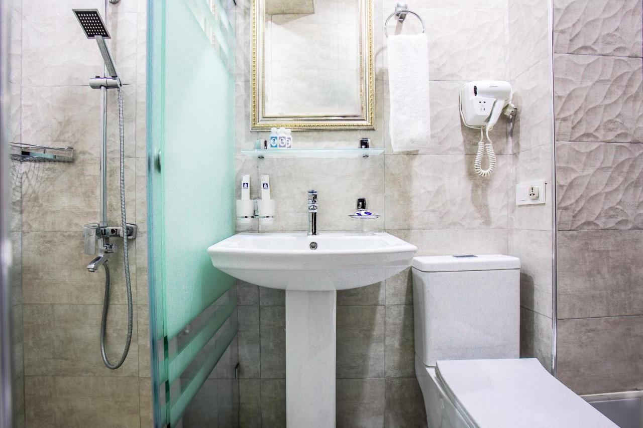Manifa Hotel Tasjkent Buitenkant foto