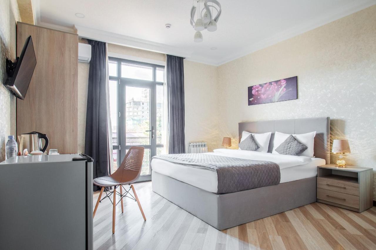 Manifa Hotel Tasjkent Buitenkant foto