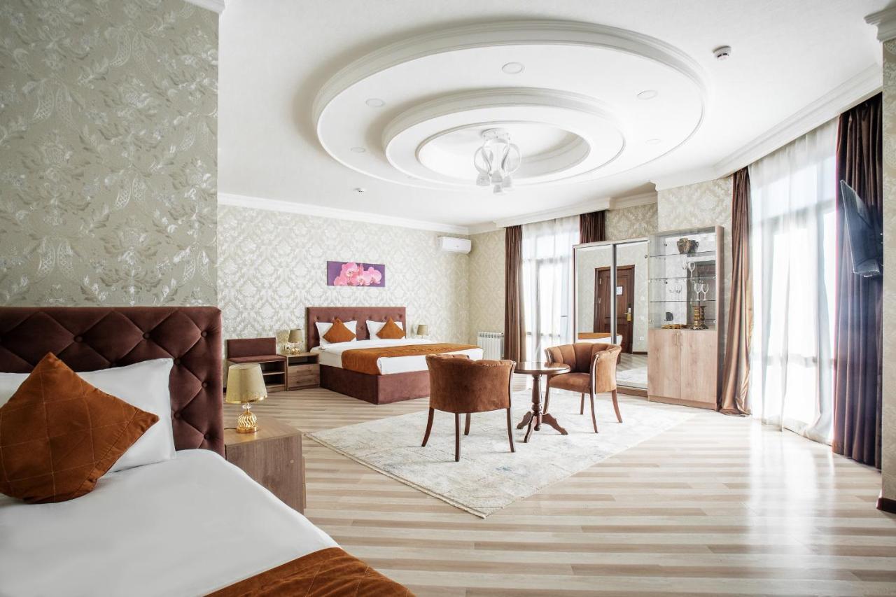 Manifa Hotel Tasjkent Buitenkant foto