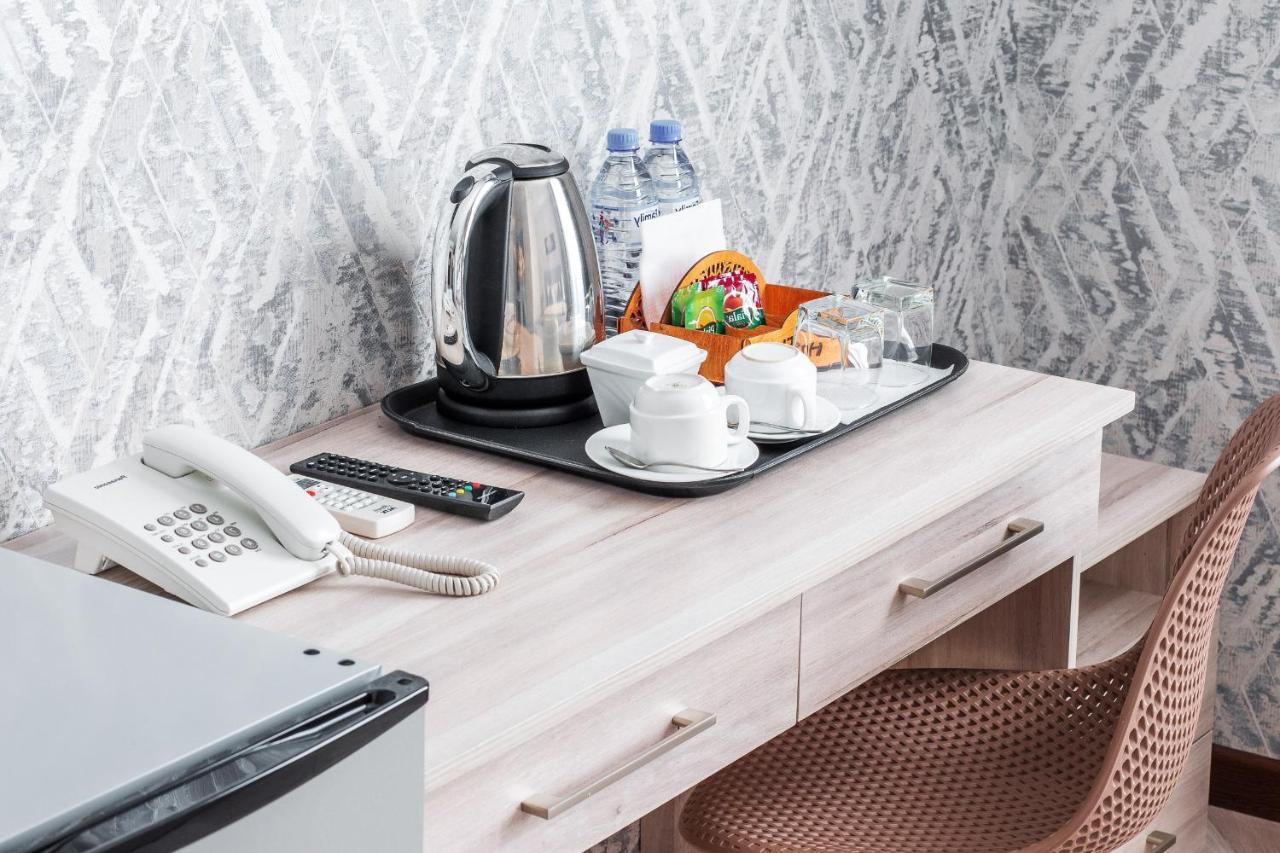 Manifa Hotel Tasjkent Buitenkant foto