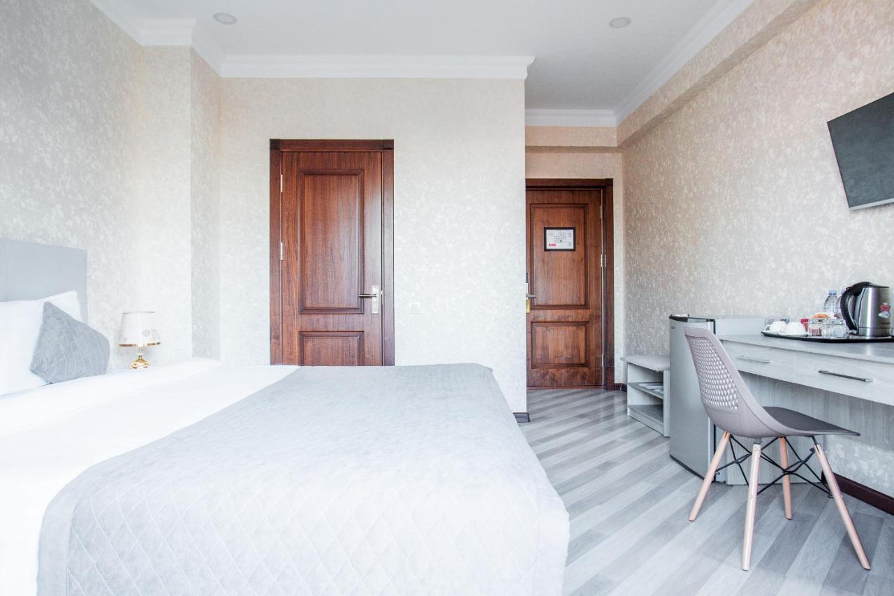 Manifa Hotel Tasjkent Buitenkant foto