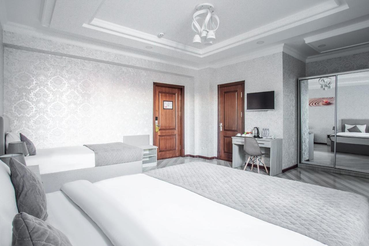 Manifa Hotel Tasjkent Buitenkant foto